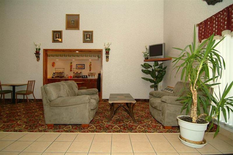 Quality Inn Burlington Near Hwy 34 Экстерьер фото