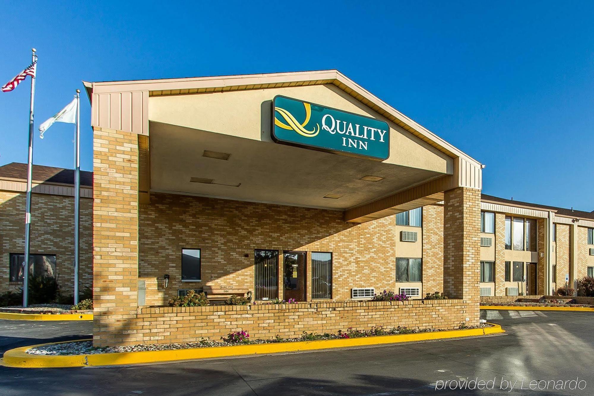 Quality Inn Burlington Near Hwy 34 Экстерьер фото